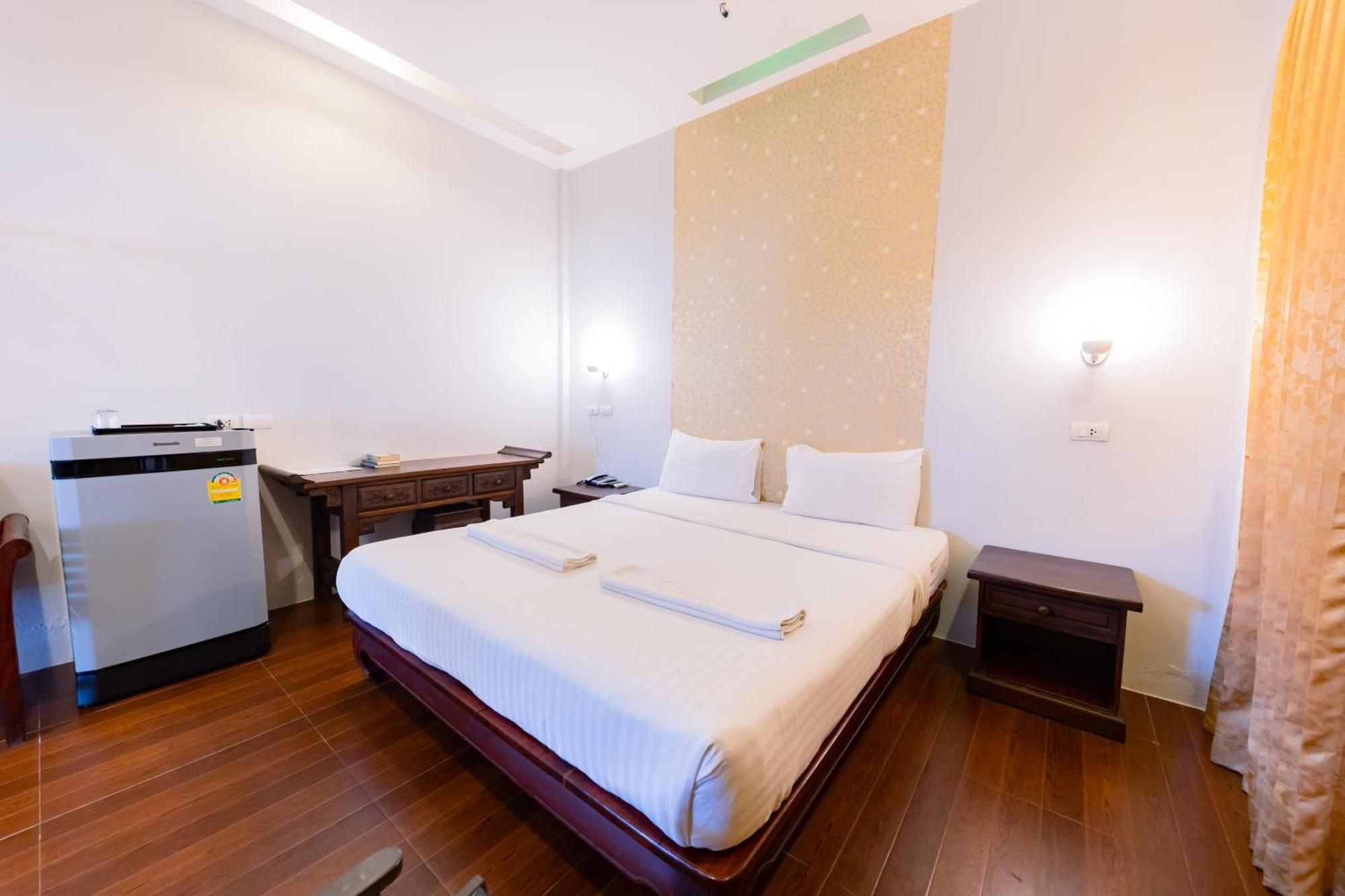 Sleep Hotel - Sha Certified 素叻他尼 外观 照片